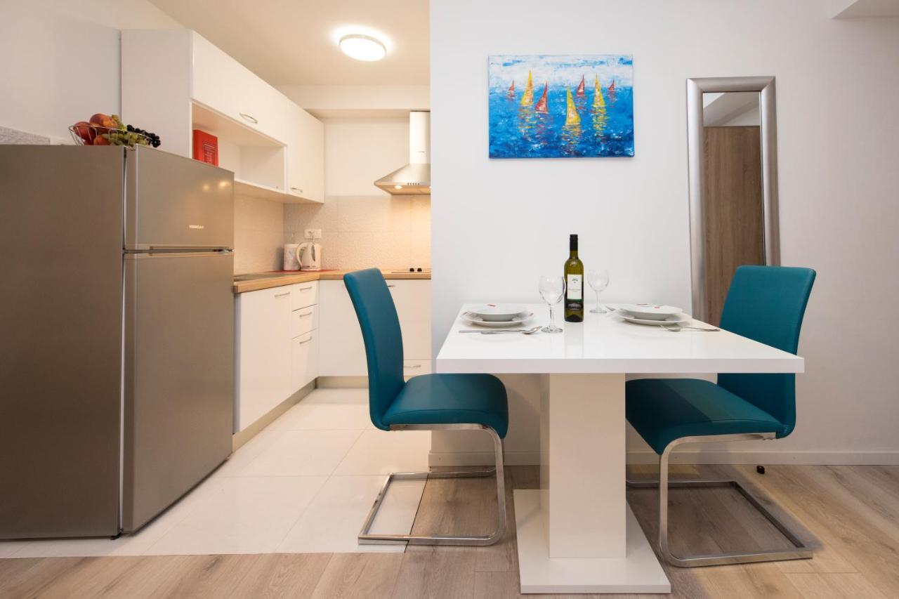 Apartments Maraton Split Bagian luar foto