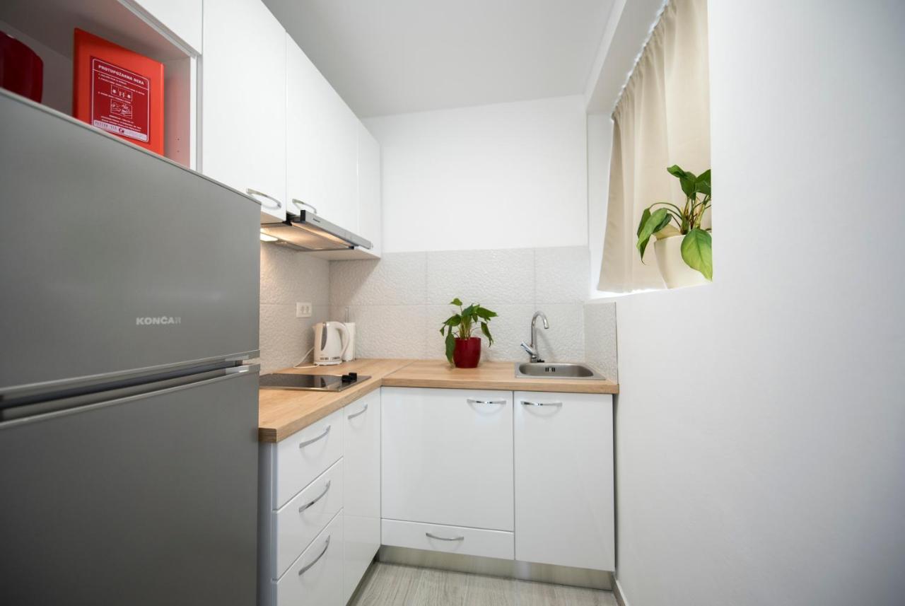 Apartments Maraton Split Bagian luar foto