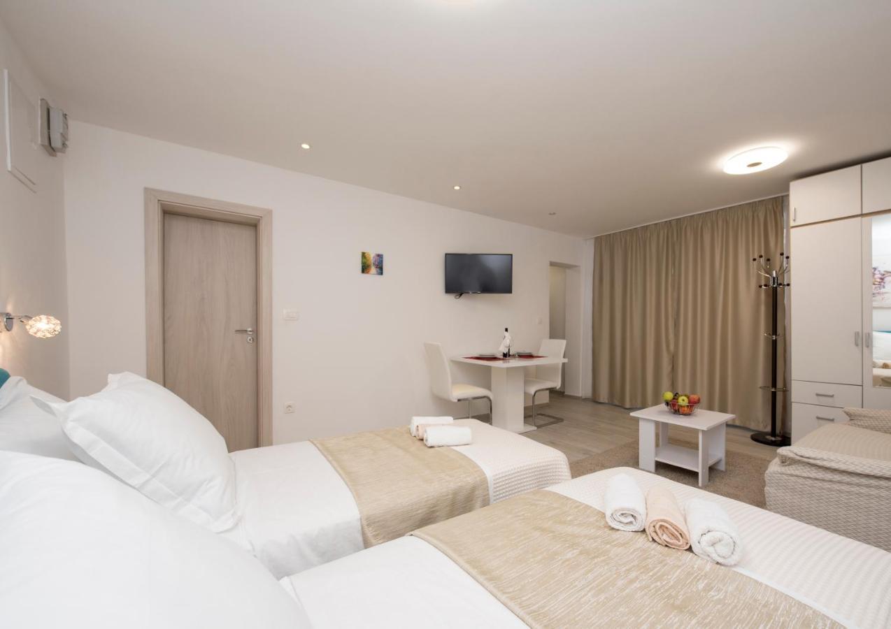 Apartments Maraton Split Bagian luar foto